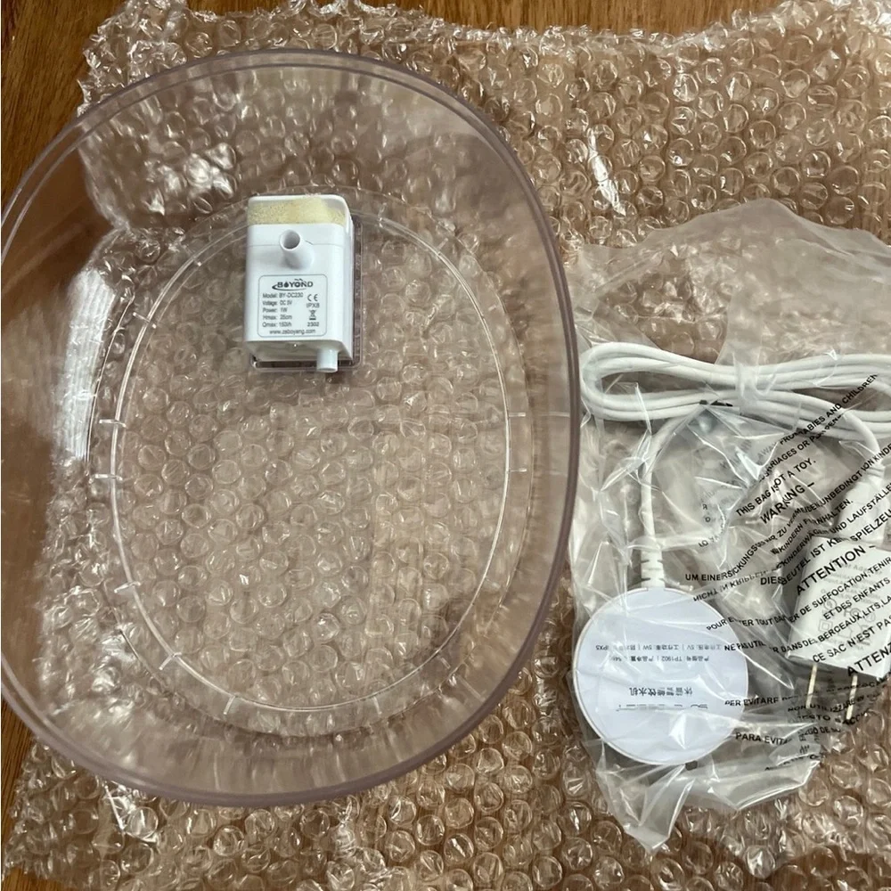 Cute Automatic Water Bowl for Cats